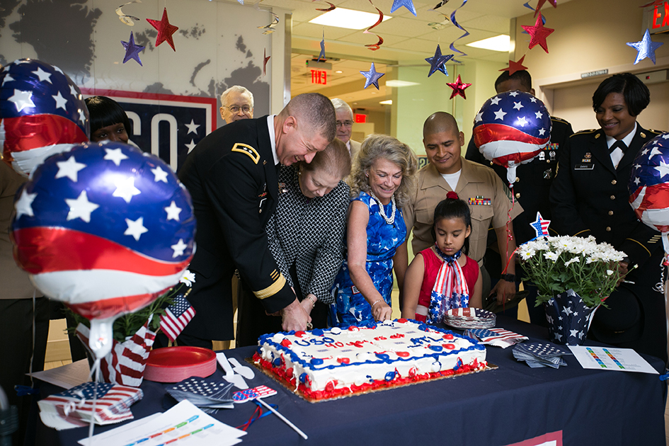 Hartsfield-Jackson honors USO’s 40th anniversary amid star-spangled celebration