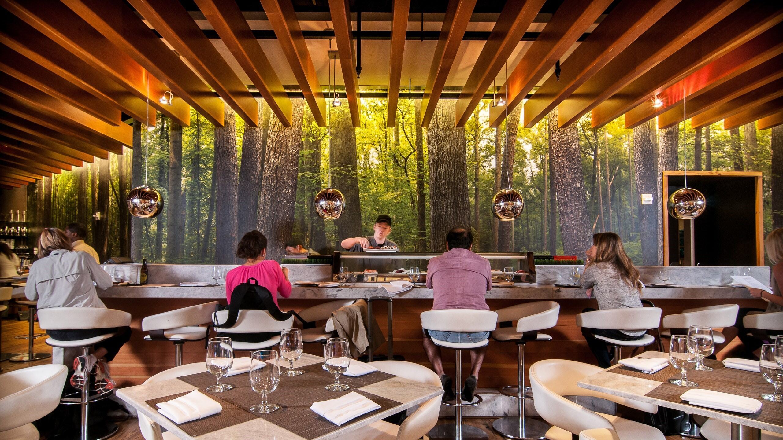 Sky-High Romance: The Best Date Spots at Hartsfield-Jackson